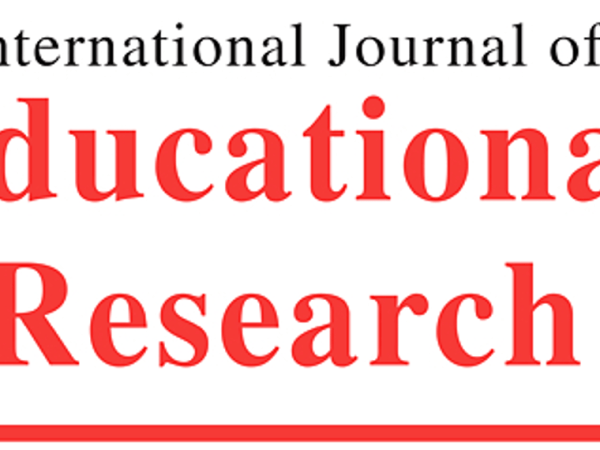 Navigating the complexity of theory: Exploring Icelandic student teachers’ perspectives on supporting cultural and linguistic diversity in compulsory&nbsp;schooling